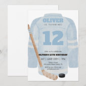 Blue Hockey Jersey Birthday Invitation Kaart (Voorkant / Achterkant)
