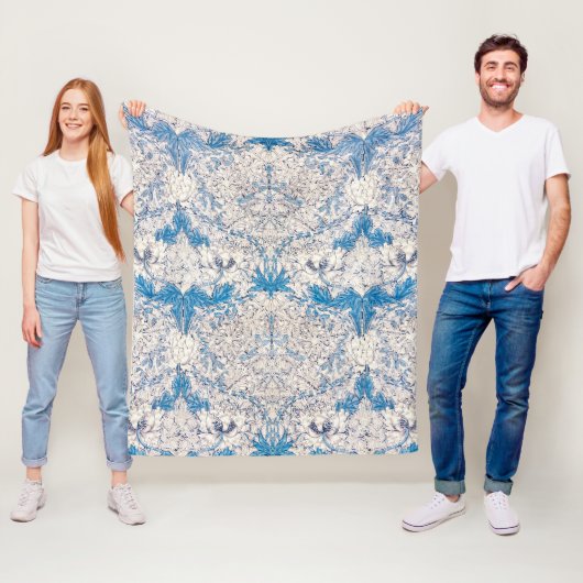 Blue Honeysuckle (van William Morris) Fleece Deken (In situ)