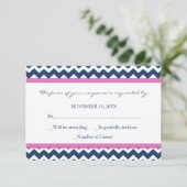 Blue Hot Pink Chevron RSVP Weddenkaart (Staand voorkant)