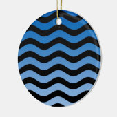 Blue Hues Wavy Stripes Decor Keramisch Ornament (Links)