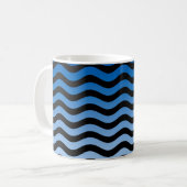 Blue Hues Wavy Stripes Koffiemok (Voorkant links)
