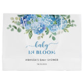 Blue Hydrangea Baby in Bloom Baby shower Groot Cadeauzakje (Achterkant)