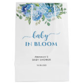 Blue Hydrangea Baby in Bloom Baby shower Medium Cadeauzakje (Achterkant)