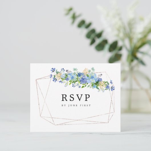 Blue Hydrangea Bloemen Bruiloft RSVP Briefkaart (Staand voorkant)
