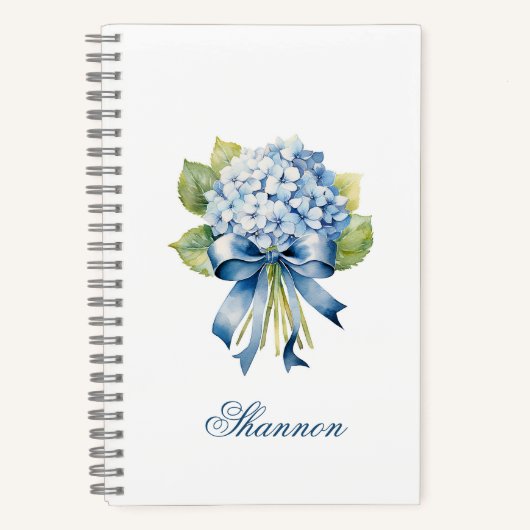 Blue Hydrangea Boeket Gepersonaliseerd bruidsmeisj Notitieboek (Voorkant)