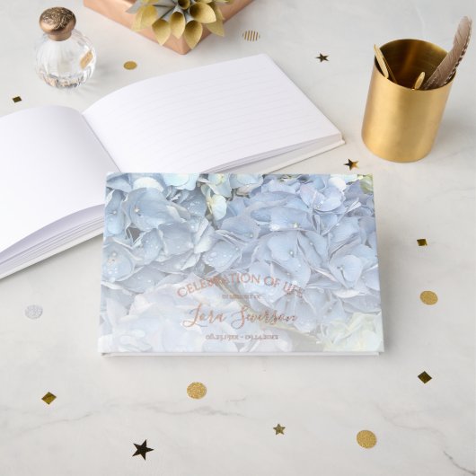 Blue Hydrangea Celebration of Life Memorial Gastenboek (Voorkant open)