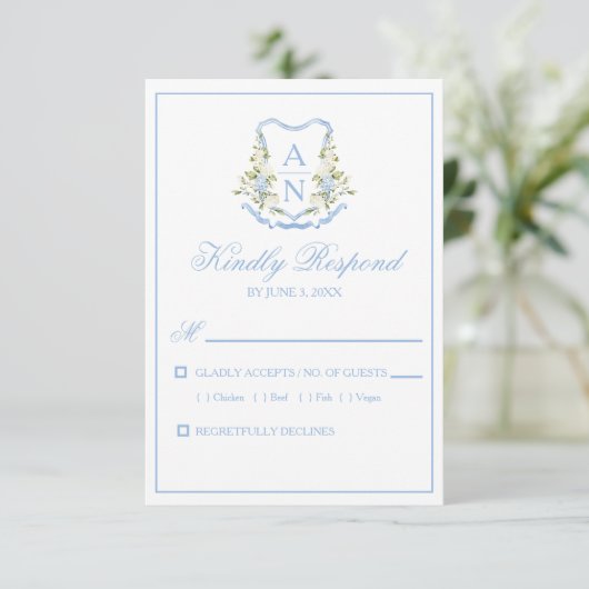 Blue Hydrangea Crest Monogram RSVP Cards Kaartje (Staand voorkant)
