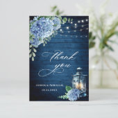Blue Hydrangea Floral Lantern Navy Wood Wedding Bedankkaart (Staand voorkant)