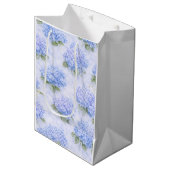 Blue Hydrangea Floral Medium Gift Bag Cadeauzakje (Voorkant Gekanteld)