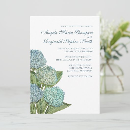 Blue Hydrangea Floral Wedding Invitation Kaart (Staand voorkant)