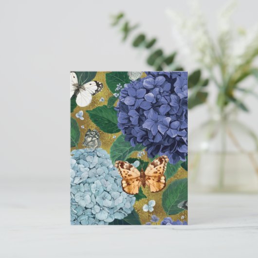 Blue Hydrangea Flowers and Butterfly Briefkaart (Staand voorkant)