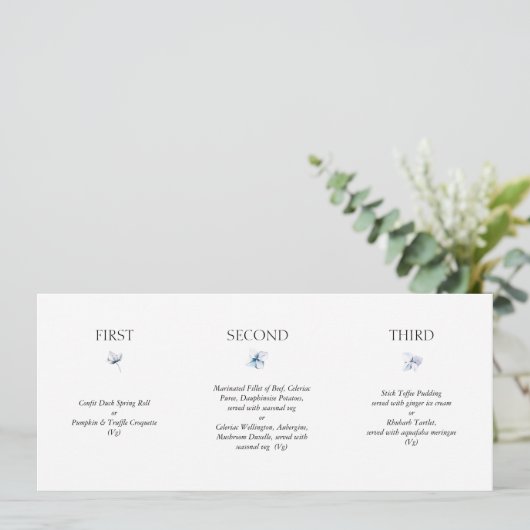 Blue Hydrangea Horizontal Wedding Menu (Staand voorkant)