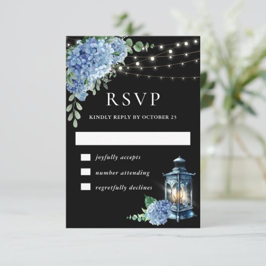 Blue Hydrangea Lantern Black Boho Wedding RSVP Kaartje (Staand voorkant)