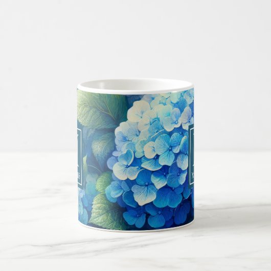 Blue Hydrangea Mok met aangepaste monogram (Center)