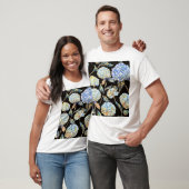 Blue Hydrangea Waterverf: Donker naadloos patroon T-shirt (Unisex)