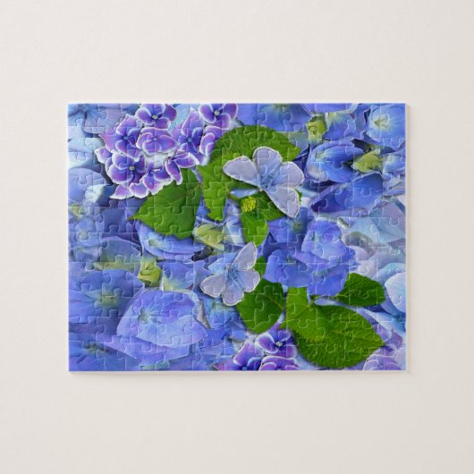 Blue Hydrangeas en Butterflies Legpuzzel (Horizontaal)