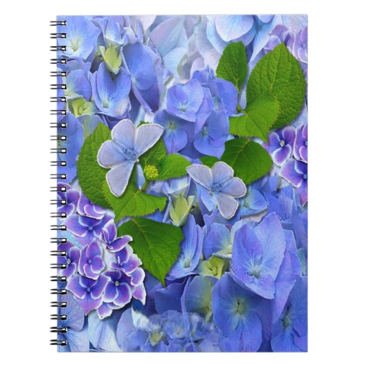 Blue Hydrangeas en Butterflies Notitieboek (Voorkant)