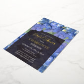 Blue Hydrangeas Floral Vrijgezellenfeest Folie Uitnodiging (Gedraaid)
