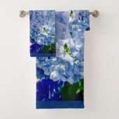 Blue Hydrangeas Pattern Bad Handdoek (Insitu)
