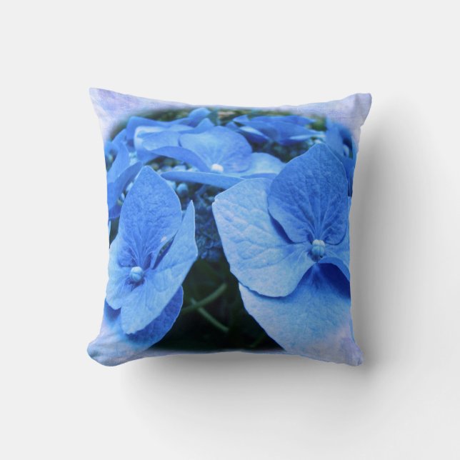 Blue Hydrangeas - Pillow Kussen (Voorkant)