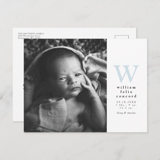 Blue initiaal Simple Birth Announcement briefkaart (Voorkant / Achterkant)