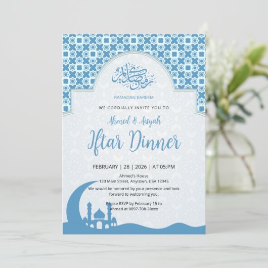 Blue Islamic Pattern Iftar Dinner Invitation Kaart (Staand voorkant)