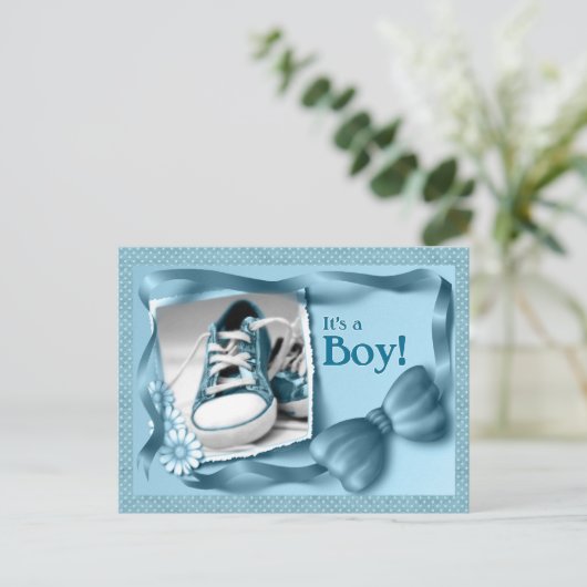 Blue It's a Boy New Baby Arrival Announcement Aankondigingskaart (Staand voorkant)