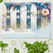 Blue Jay Cottage Garden Fence Scene Theedoek (Gevouwen)