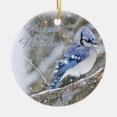 Blue Jay in Snow-kerstfeestdag Keramisch Ornament (Voorkant)
