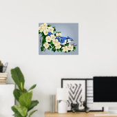 Blue Jay onder Dogwood Flower Poster (Thuiskantoor)