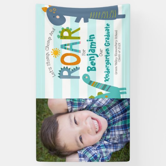 Blue Kindergarten Afstuderen Foto Dinosaurus Boy Spandoek (Verticaal)