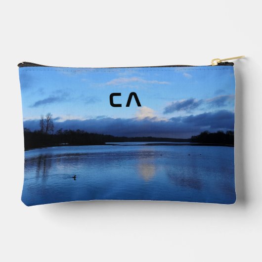 Blue Lake Photo Monogram Accessoirezak Etui (Achterkant)