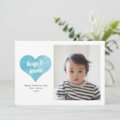 Blue Love Heart Moderne Valentijnsdag Foto Feestdagenkaart (Staand voorkant)