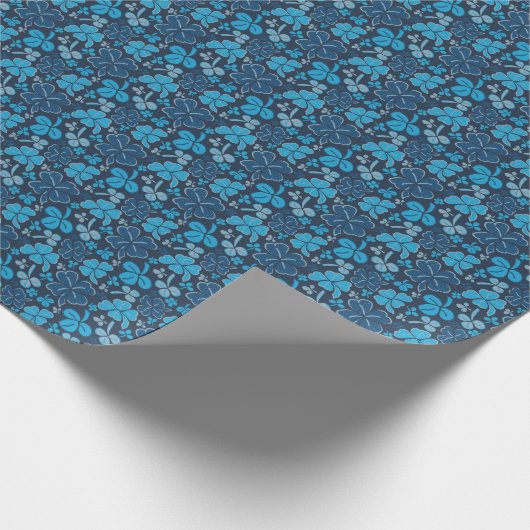 Blue Lucky Shamrocks Clover St. Patrick's Day Cadeaupapier (Hoek)