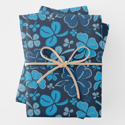 Blue Lucky Shamrocks Clover St. Patrick's Day Inpakpapier Vel (In situ)