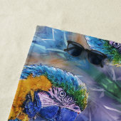 Blue Macaw Playful Parrot Artsy Strandlaken (In situ)