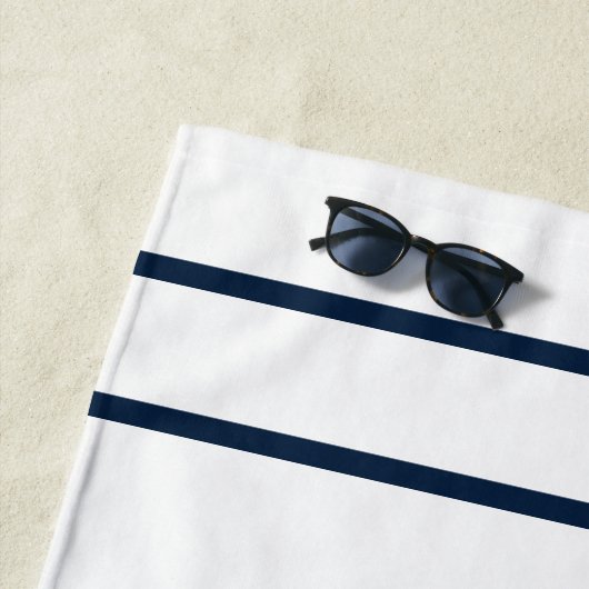 Blue Macaw Shower Curtain Strandlaken (In situ)