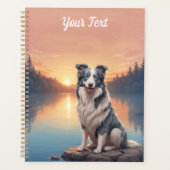 Blue Merle Border Collie bij het meer Planner (Voorkant)