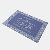 Blue Mimi en Papa's House Grandkids die hier naar  Deurmat (Schuin)