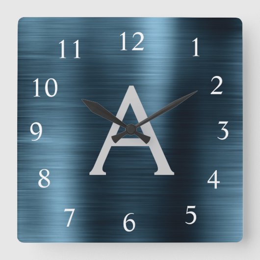 Blue Modern Elegant Metallic Monogram Naam Vierkante Klok (Voorkant)