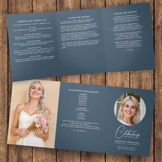 Blue Modern Script begrafenis / herdenkingsdienst Drieluik Programma