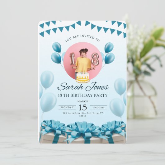 Blue Modern verjaardagsfeest uitnodiging (Staand voorkant)