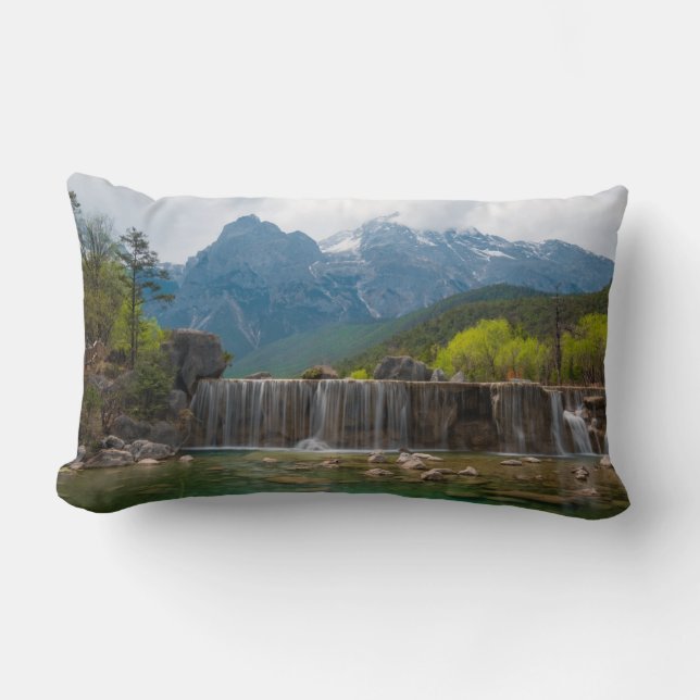 Blue Moon Valley | Jade Dragon Snow Mountain Kussen (Voorkant)