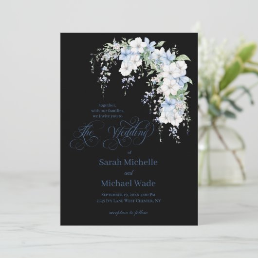 Blue Morning Glory Calligraphy Wedding Invitation Kaart (Staand voorkant)