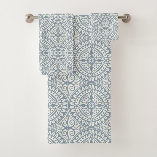 Blue Moroccan Tegel Pattern Bad Handdoek (Insitu)