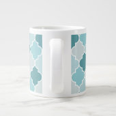 Blue Moroccan Trellis, Latticework, Quatrefoil Grote Koffiekop (Achterkant)