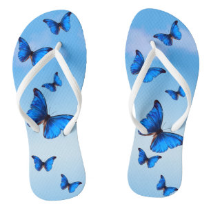 Blue Morpho Butterflies vliegen in Sky Teenslippers