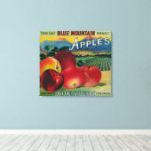 Blue Mountain Apple Crate LabelCove, OF Canvas Afdruk (Insitu (Houten vloer))