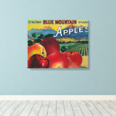 Blue Mountain Apple Crate LabelCove, OF Canvas Afdruk (Insitu (Houten vloer))