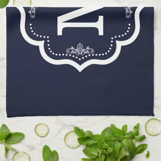 Blue Navy Monogram Theedoek (Gevouwen)